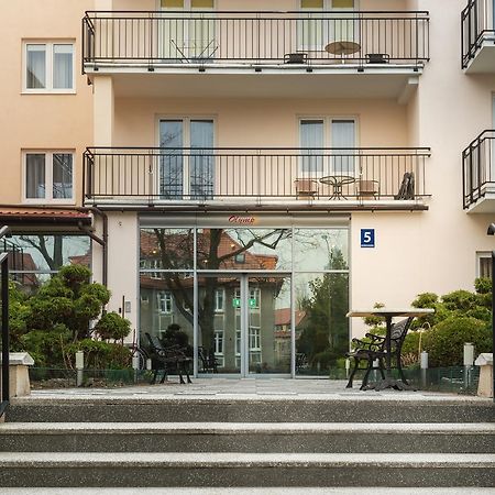 Olymp 114 I 120 Z Basenem, Sauna I Jacuzzi W Cenie Колобжег Экстерьер фото